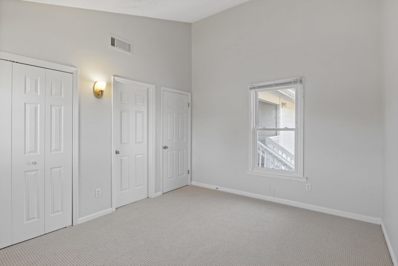 2005 Havens Dr. Photo 35