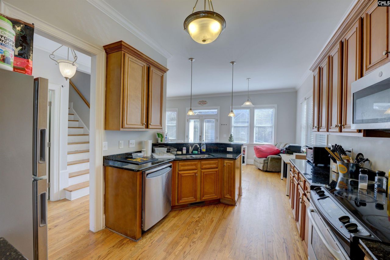 1008 Woodrow Street  Photo 6