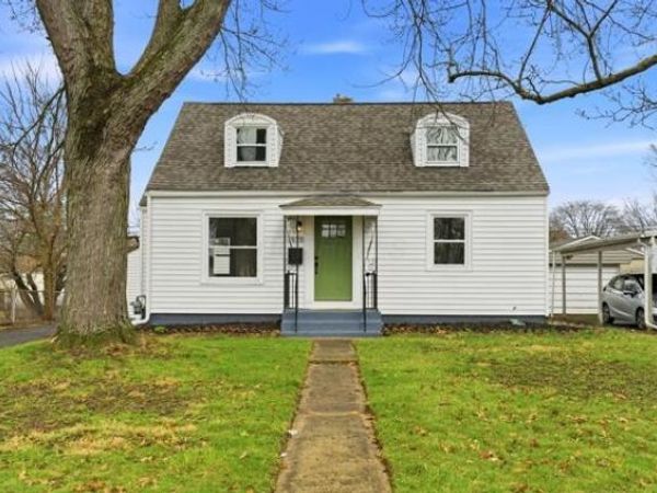 978 E North Broadway Street, Columbus, OH 43224