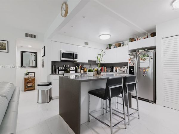 2621 SW 12th Ter, Fort Lauderdale, FL 33315