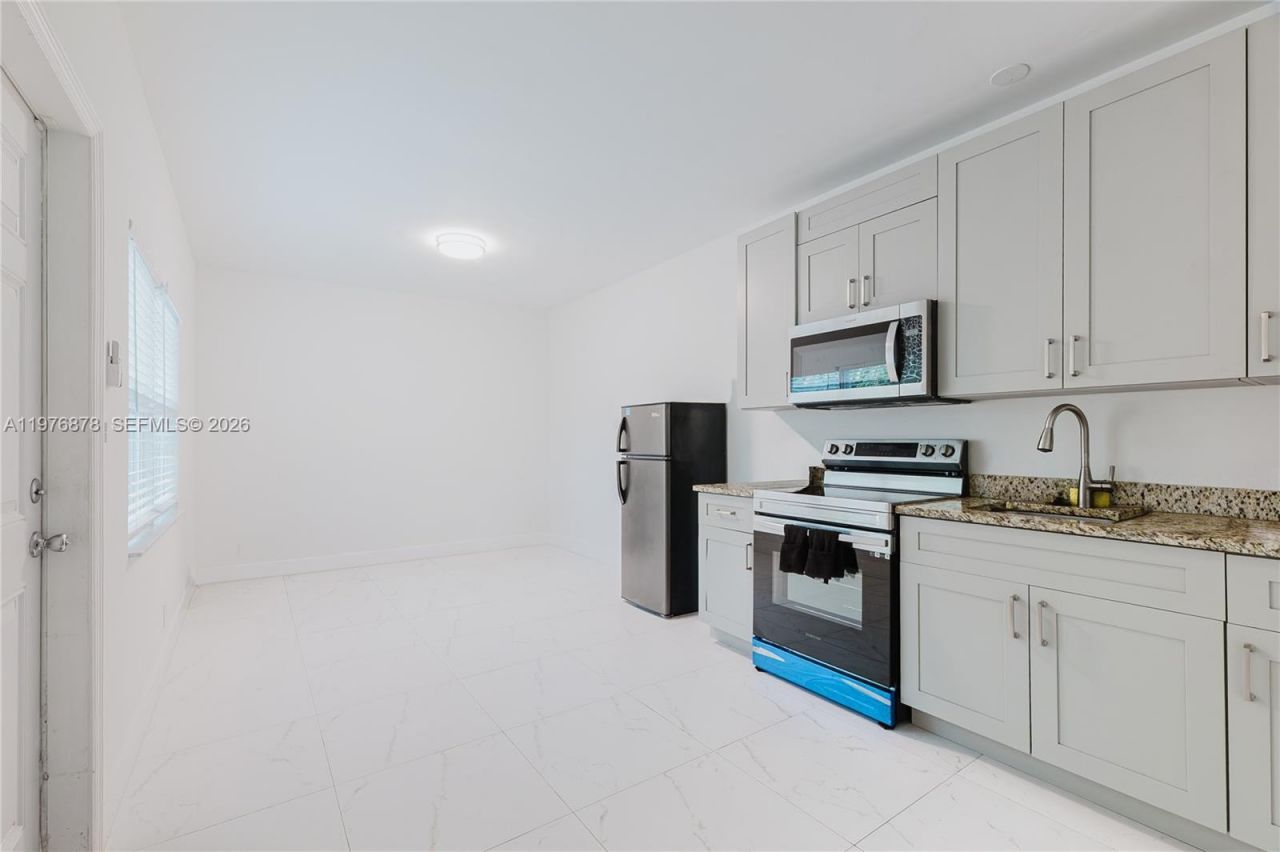 2621 SW 12th Ter , Fort Lauderdale, FL 33315 Photo