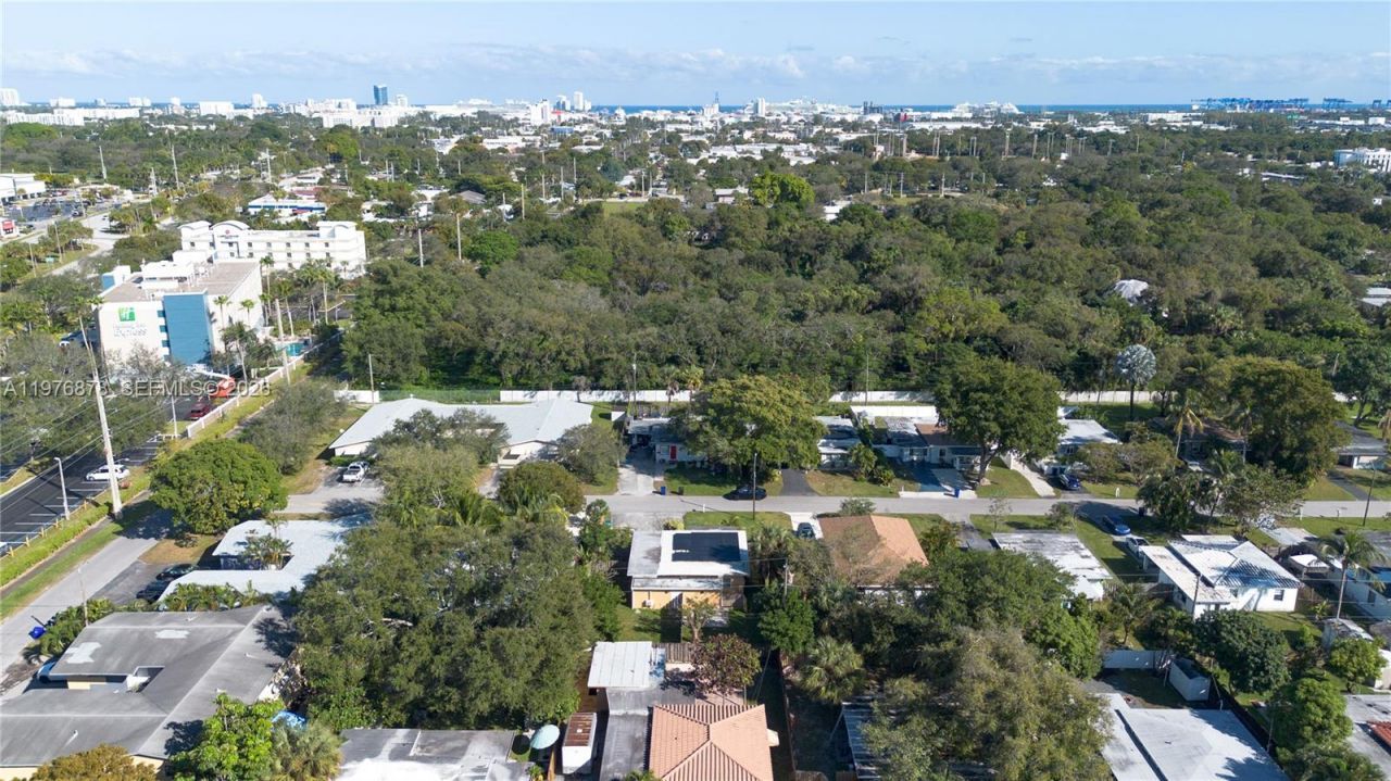 2621 SW 12th Ter , Fort Lauderdale, FL 33315 Photo