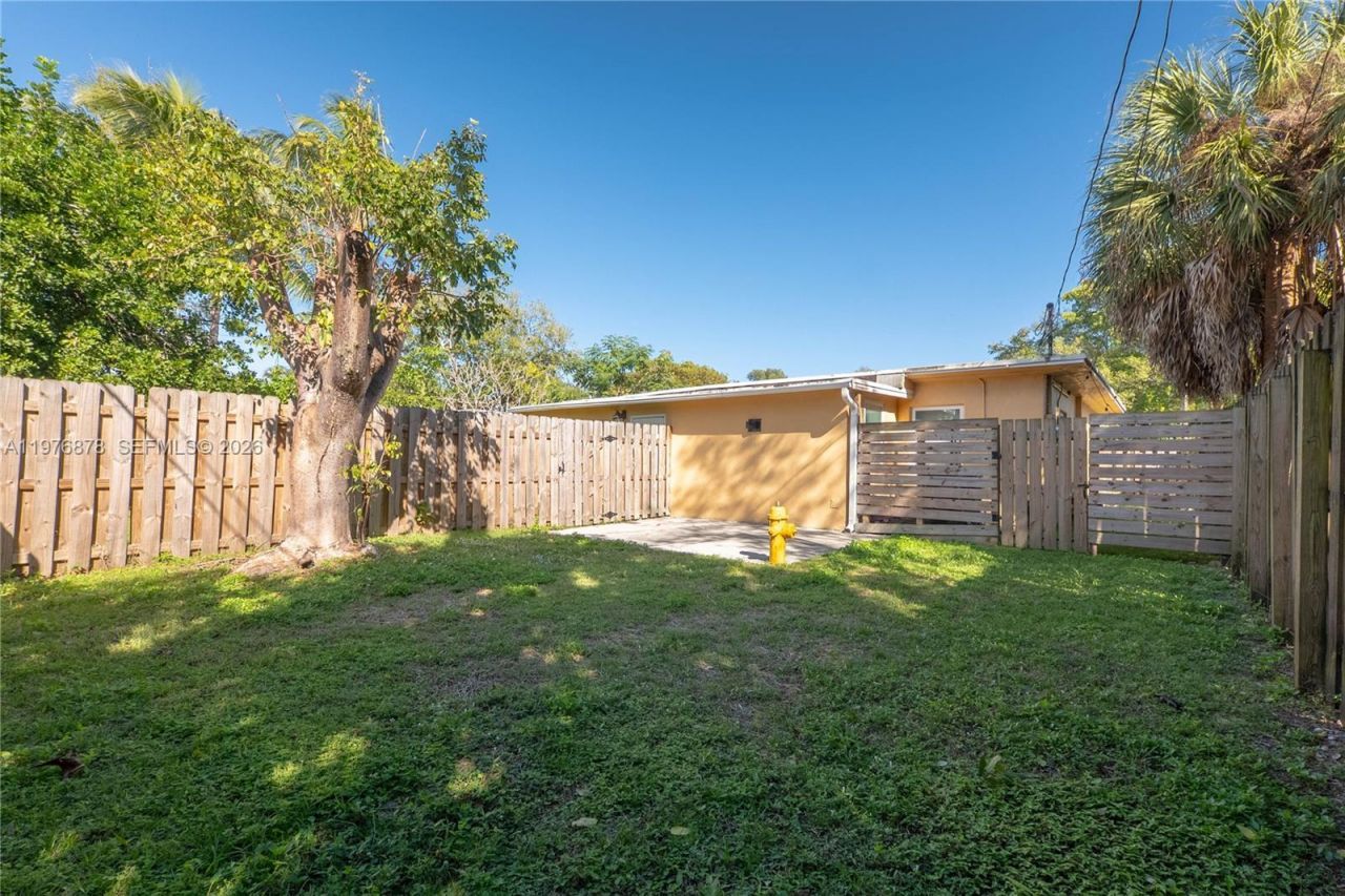 2621 SW 12th Ter, Fort Lauderdale, FL 33315 Photo