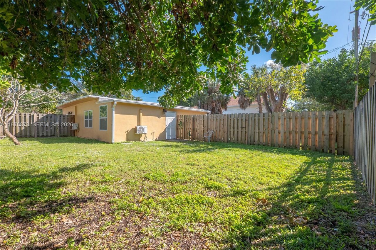 2621 SW 12th Ter , Fort Lauderdale, FL 33315 Photo