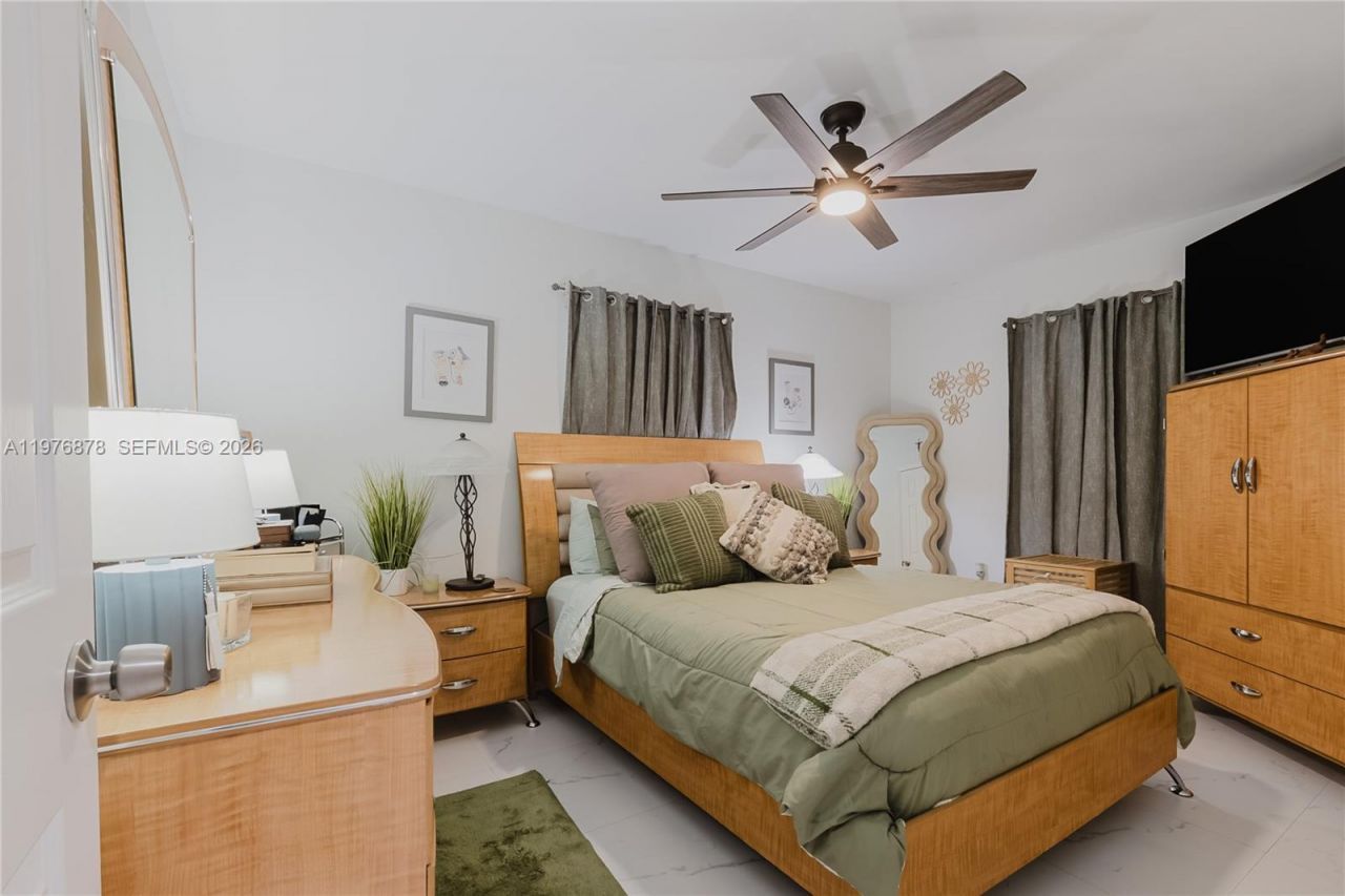 2621 SW 12th Ter , Fort Lauderdale, FL 33315 Photo