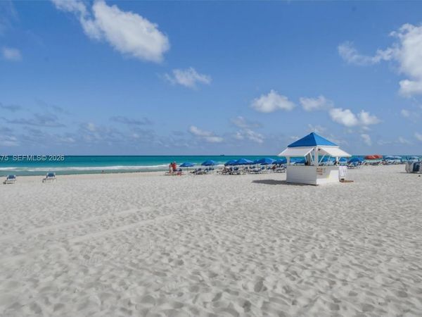 4301 Collins Ave , Unit 201, Miami Beach, FL 33140
