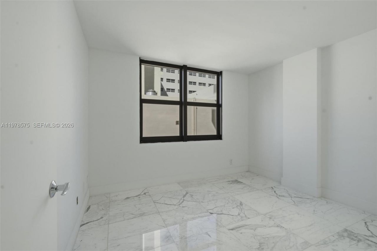4301 Collins Ave , Unit 201, Miami Beach, FL 33140 Photo