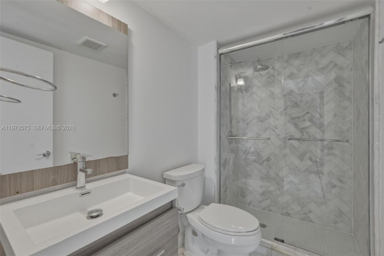 4301 Collins Ave, Unit 201, Miami Beach, FL 33140 Photo