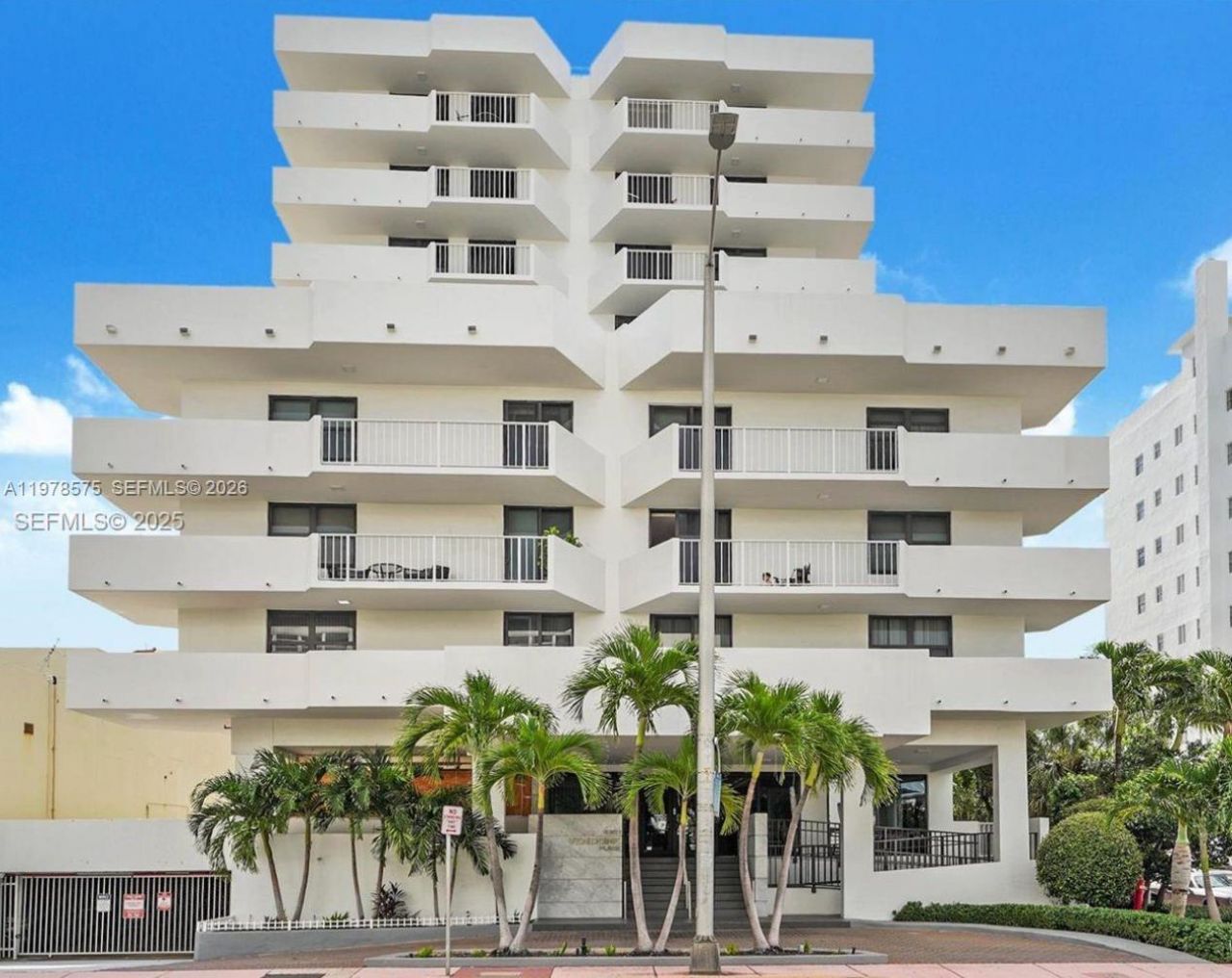 4301 Collins Ave, Unit 201, Miami Beach, FL 33140 Photo