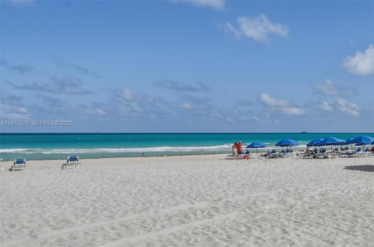 4301 Collins Ave , Unit 201, Miami Beach, FL 33140 Photo