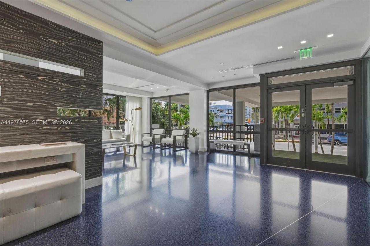 4301 Collins Ave, Unit 201, Miami Beach, FL 33140 Photo