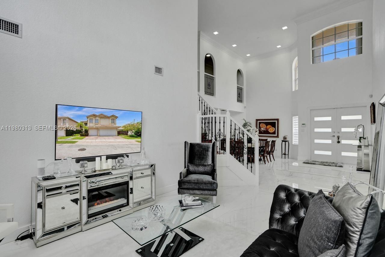 11008 NW 73rd St, Doral, FL 33178 Photo