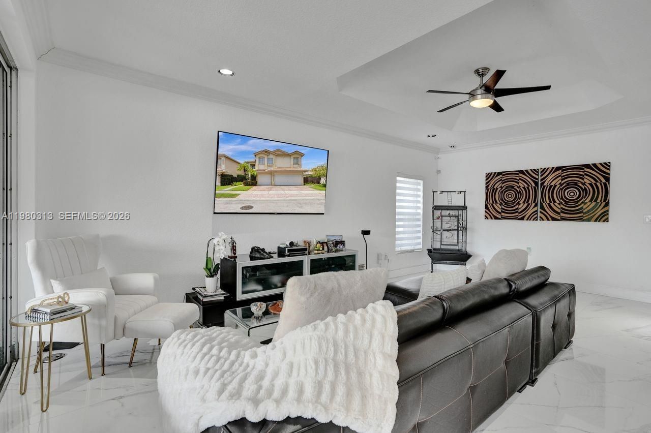 11008 NW 73rd St, Doral, FL 33178 Photo