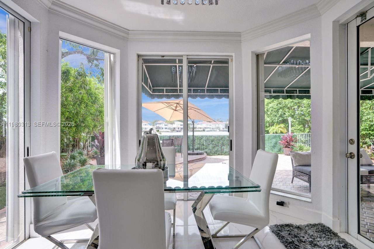 11008 NW 73rd St, Doral, FL 33178 Photo