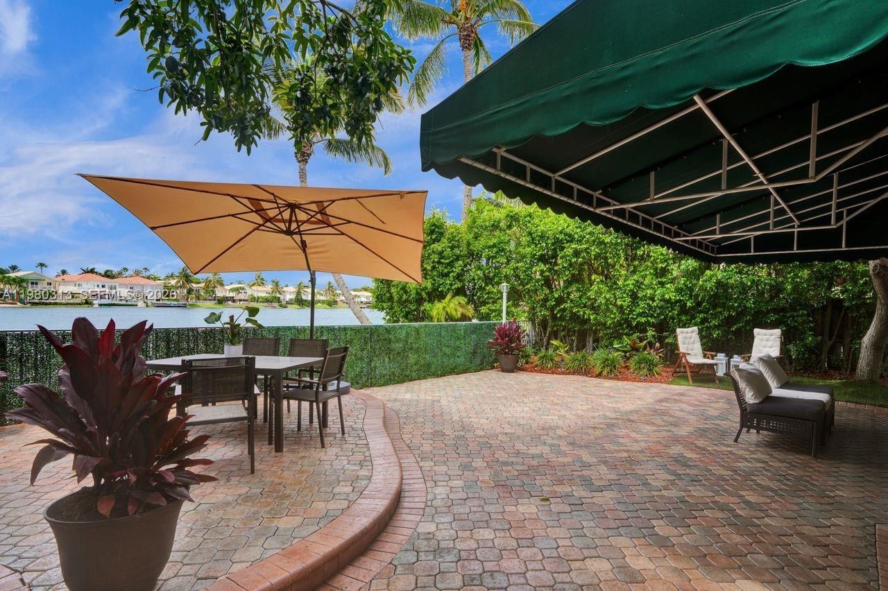 11008 NW 73rd St, Doral, FL 33178 Photo