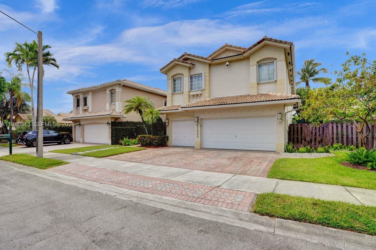 11008 NW 73rd St, Doral, FL 33178 Photo