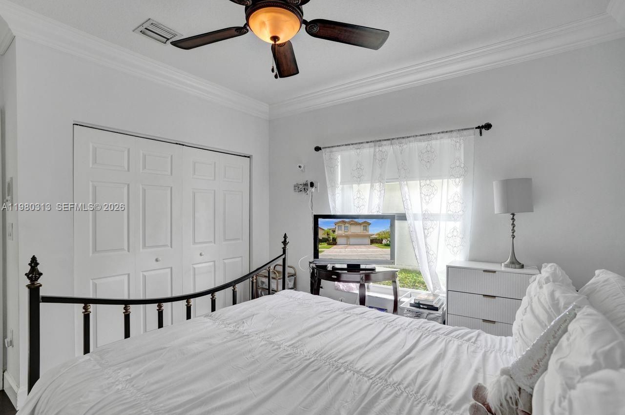 11008 NW 73rd St, Doral, FL 33178 Photo