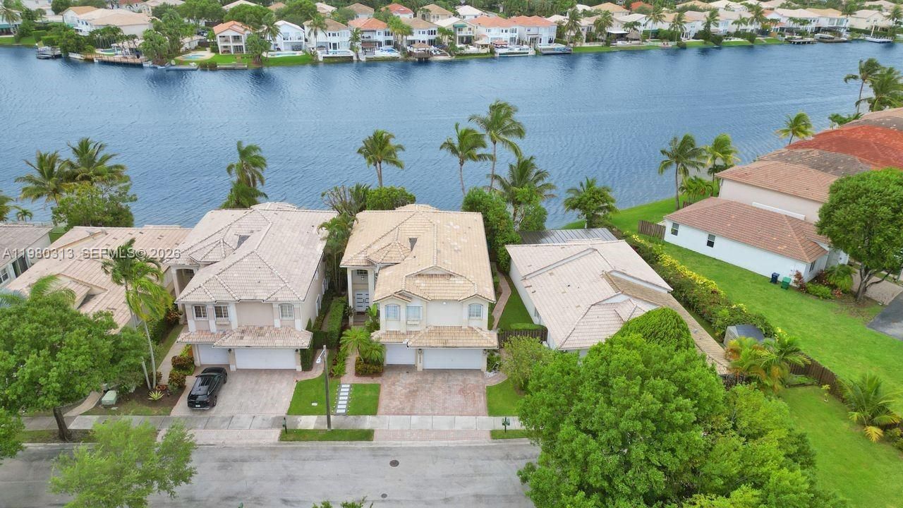 11008 NW 73rd St, Doral, FL 33178 Photo