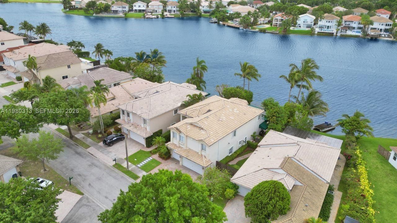 11008 NW 73rd St, Doral, FL 33178 Photo