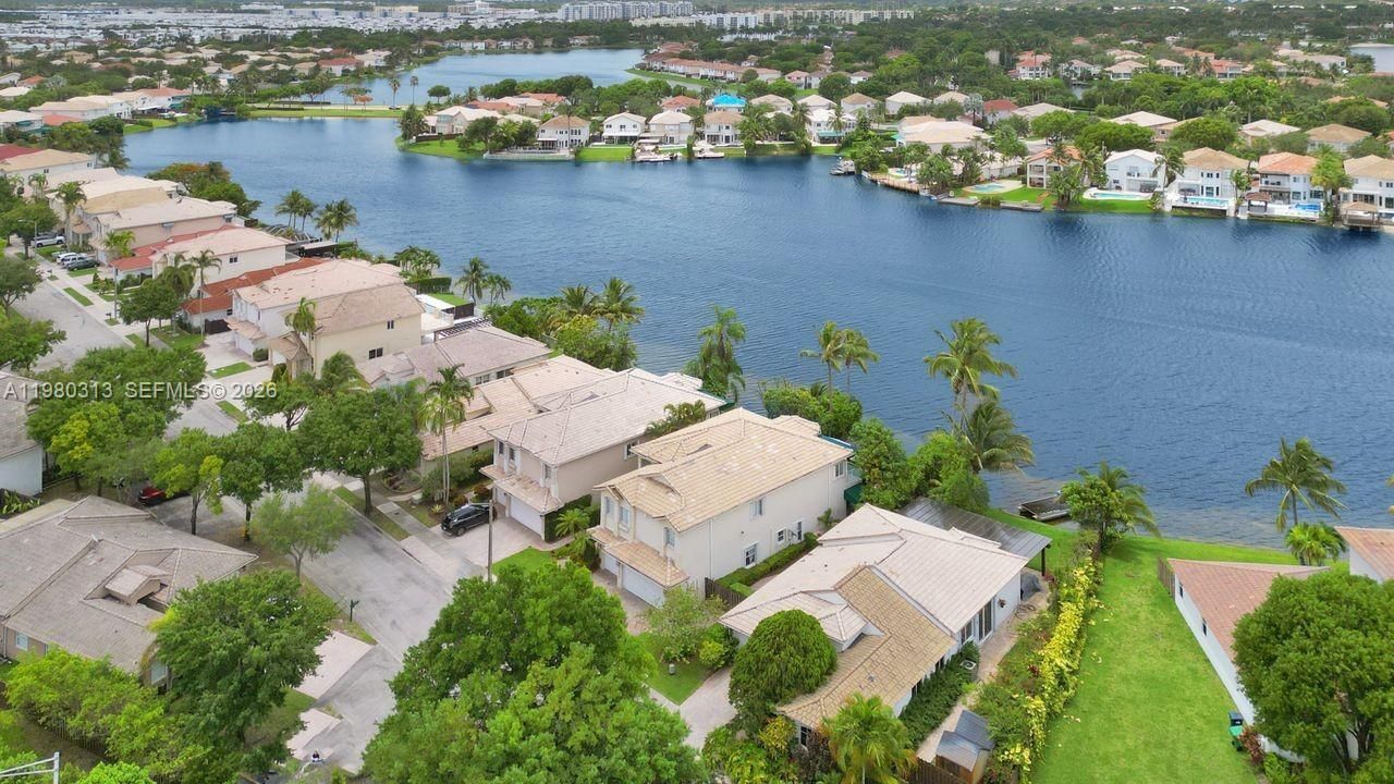 11008 NW 73rd St, Doral, FL 33178 Photo