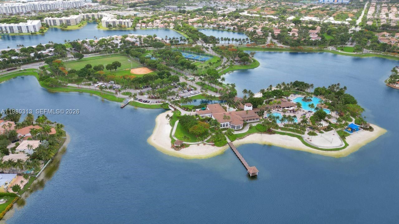 11008 NW 73rd St, Doral, FL 33178 Photo