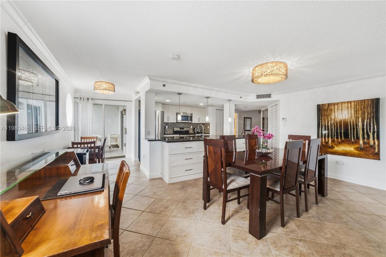 17801 N Bay Rd , Unit 614, Sunny Isles Beach, FL 33160 Photo