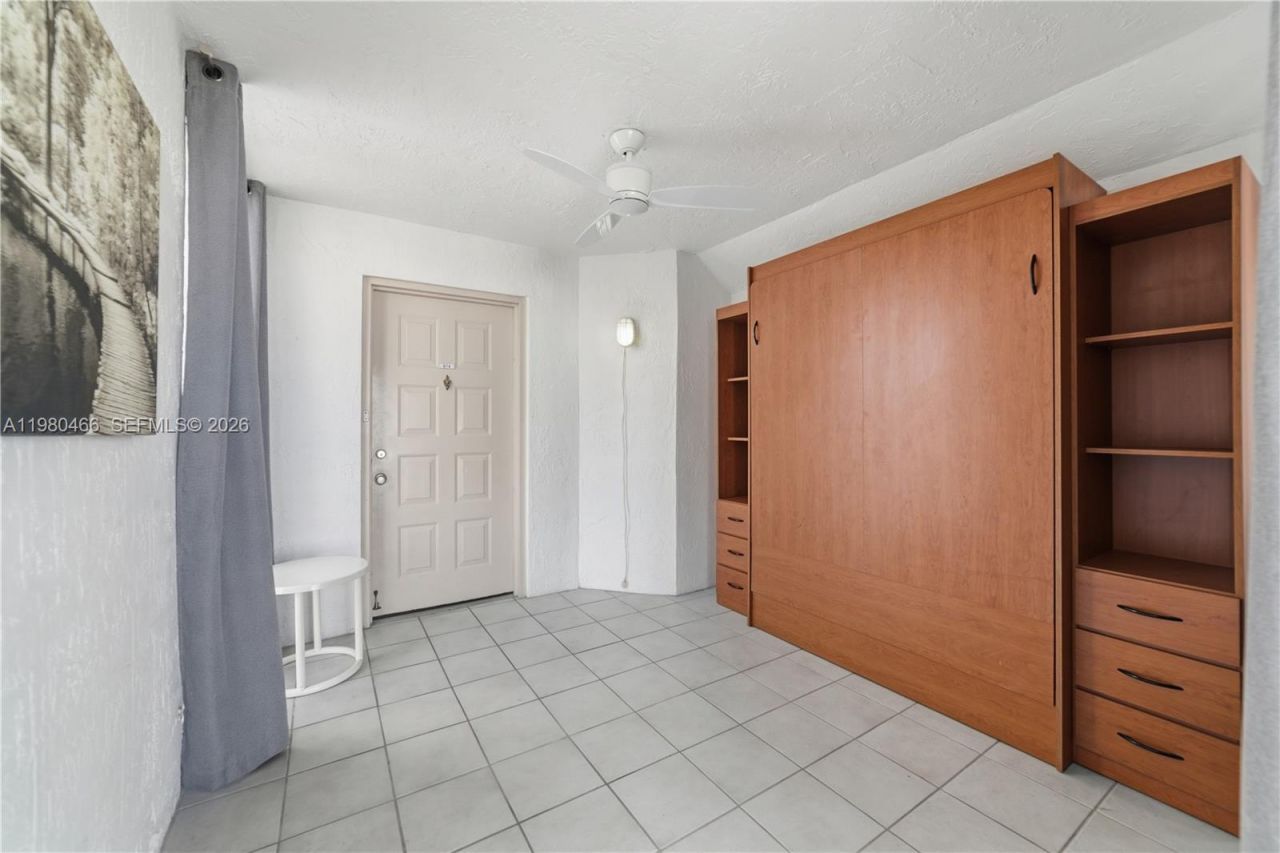 17801 N Bay Rd , Unit 614, Sunny Isles Beach, FL 33160 Photo