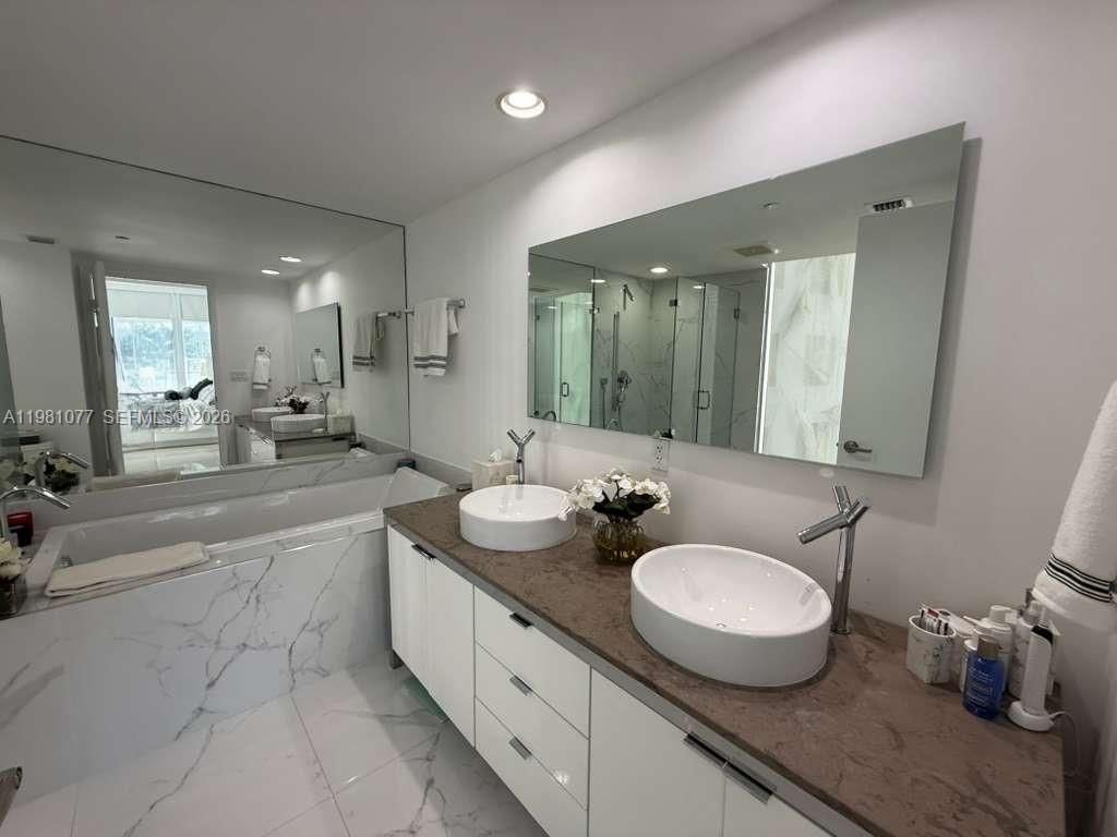 495 Brickell Ave, Unit 511, Miami, FL 33131 Photo