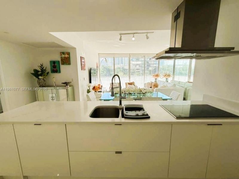 495 Brickell Ave, Unit 511, Miami, FL 33131 Photo