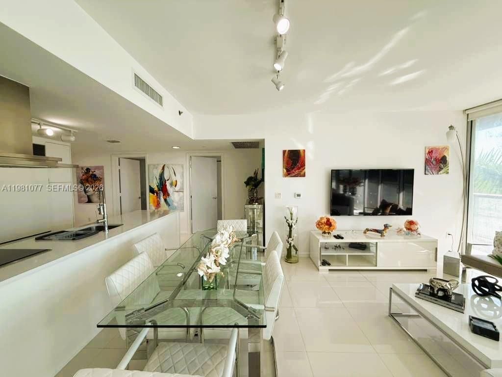 495 Brickell Ave, Unit 511, Miami, FL 33131 Photo