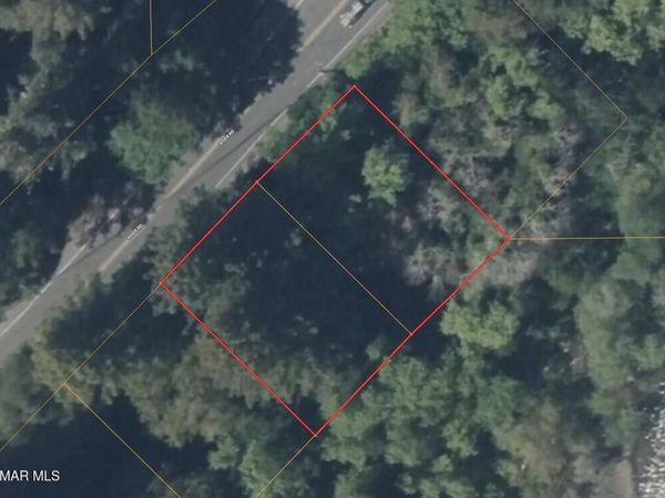 14871 River Road, Guerneville, CA 95446