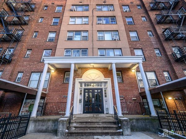 2520 John F Kennedy Boulevard, Jersey City, NJ 07304