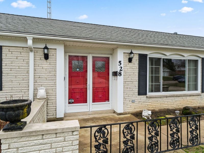 528 Blue Jay Drive, Vandalia, OH 45377 Photo 3