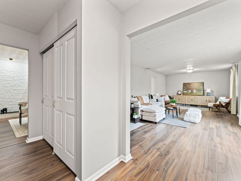 528 Blue Jay Drive, Vandalia, OH 45377 Photo 4