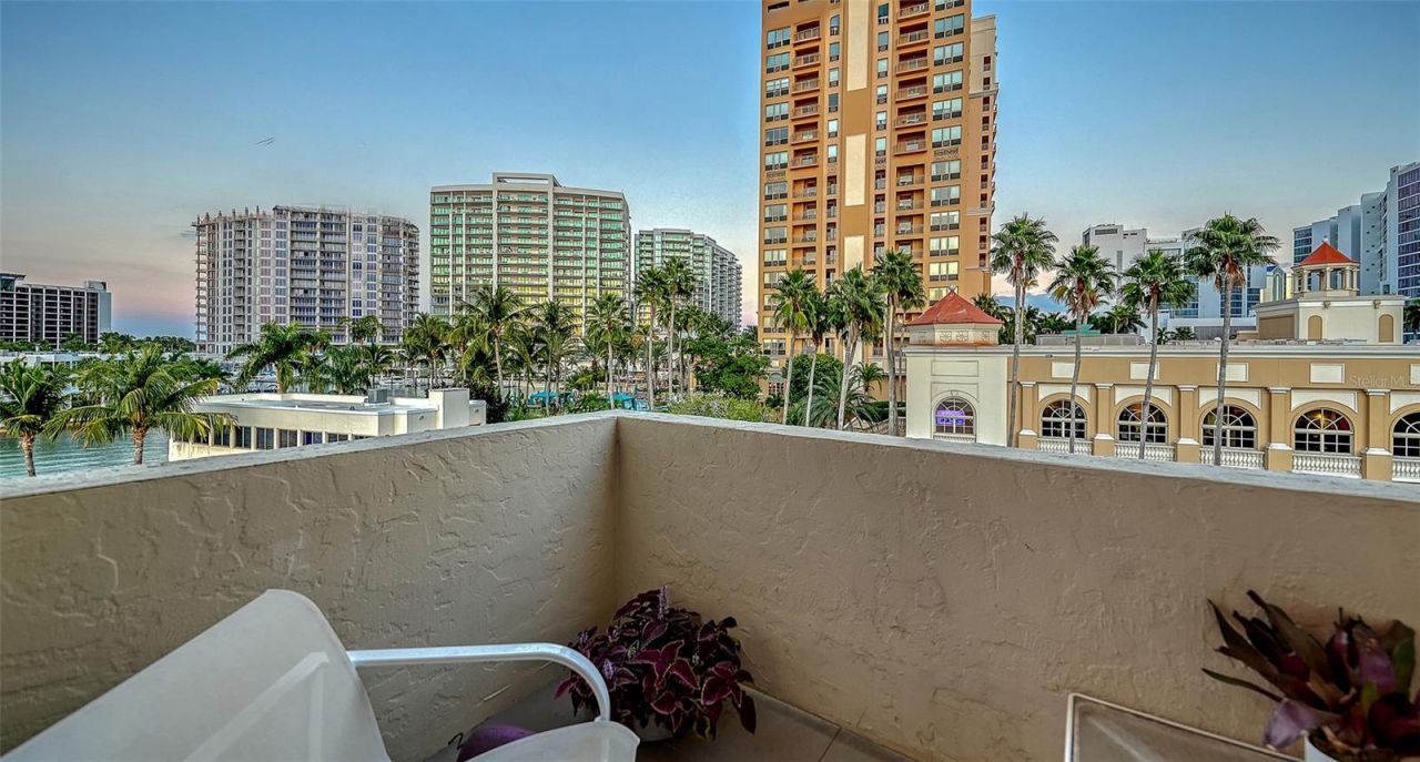 101 Sunset Drive, Unit 301, Sarasota, FL 34236 Photo