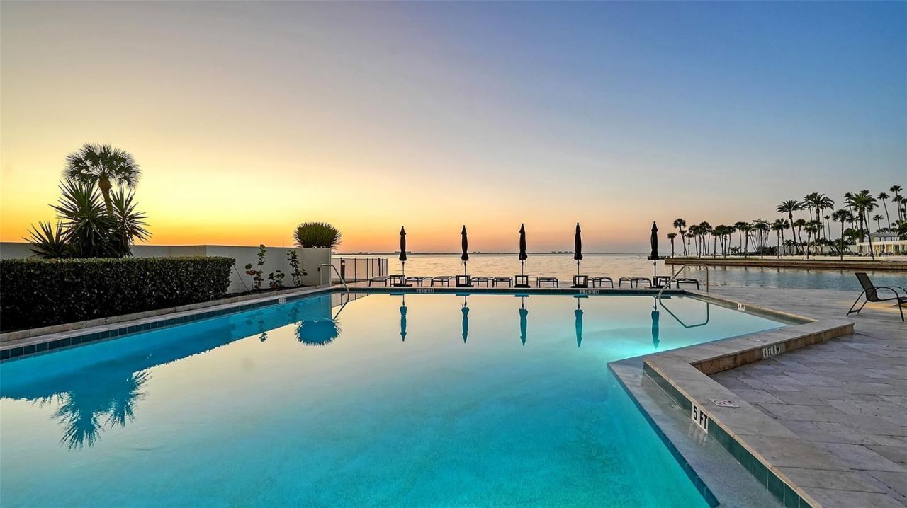 101 Sunset Drive, Unit 301, Sarasota, FL 34236 Photo