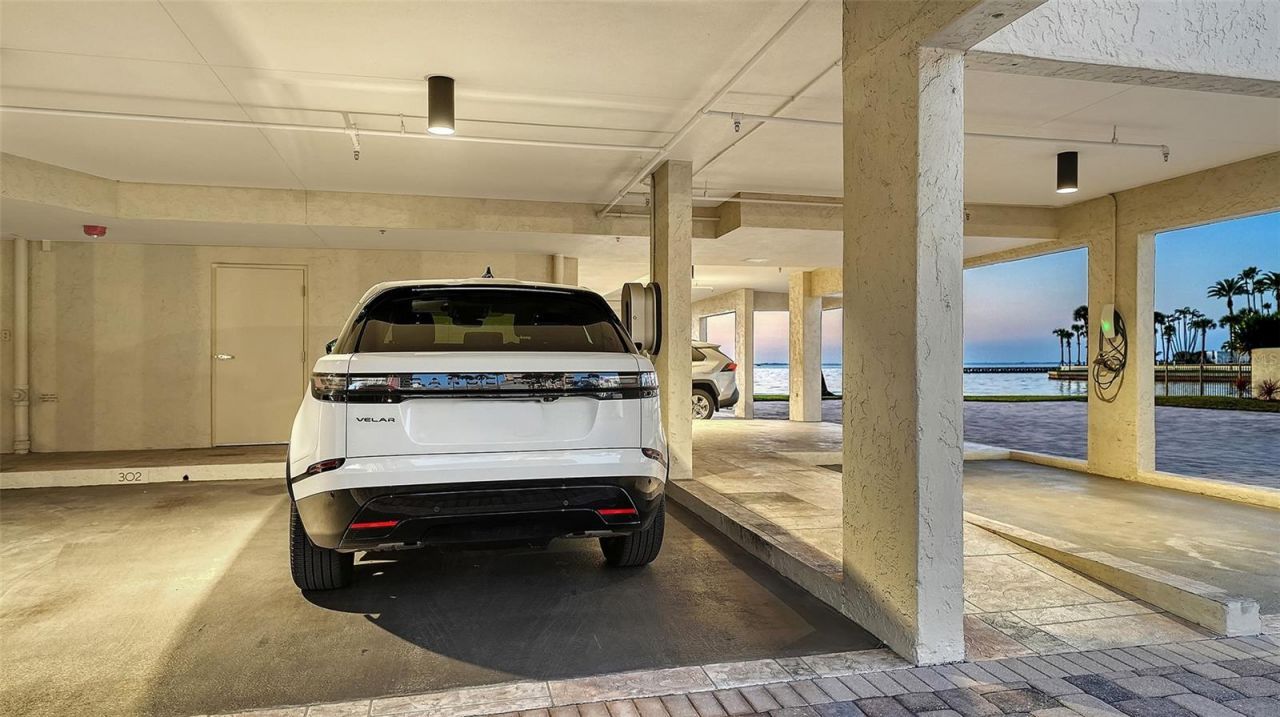 101 Sunset Drive, Unit 301, Sarasota, FL 34236 Photo