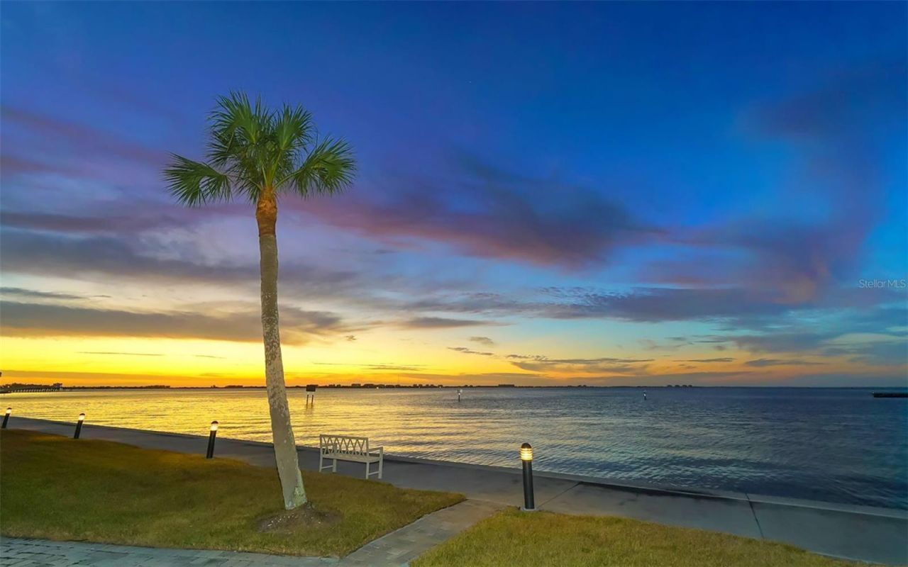 101 Sunset Drive, Unit 301, Sarasota, FL 34236 Photo