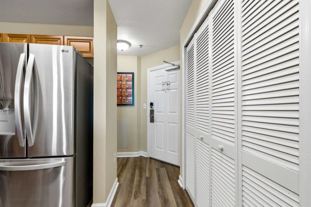 215 77th Ave. N Photo 6