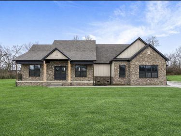 176 Maple Lawn Circle, Nicholasville, KY 40356