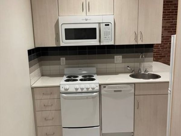 144 Bowdoin Street, Unit 23, Boston, MA 02108