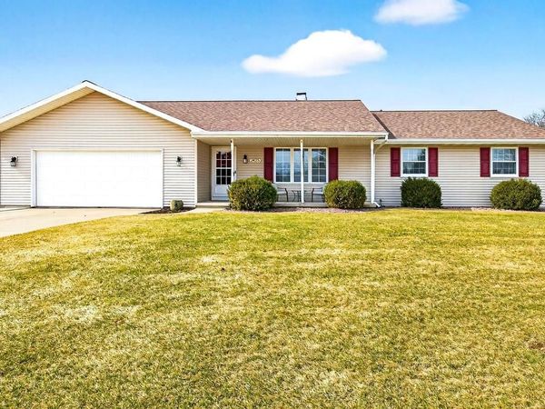 2425 ROYAL BAY RIDGE ROAD, New Franken, WI 54229