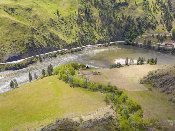 1175 Big Salmon River Rd, Riggins, ID 83549