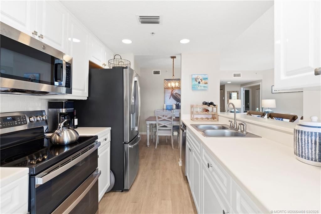 5799 NE Island Cove Way, Unit 1106, Stuart, FL 34996 Photo