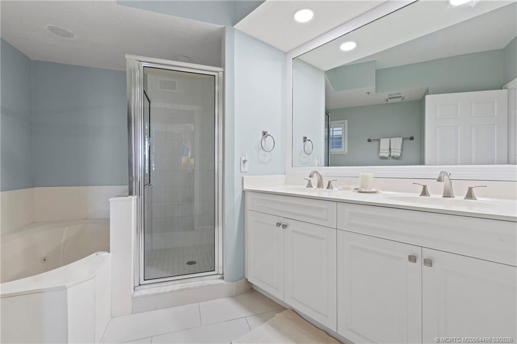 5799 NE Island Cove Way, Unit 1106, Stuart, FL 34996 Photo