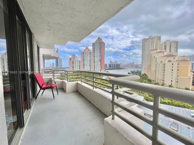 3300 NE 191st St , Unit 1214, Aventura, FL 33180 Photo