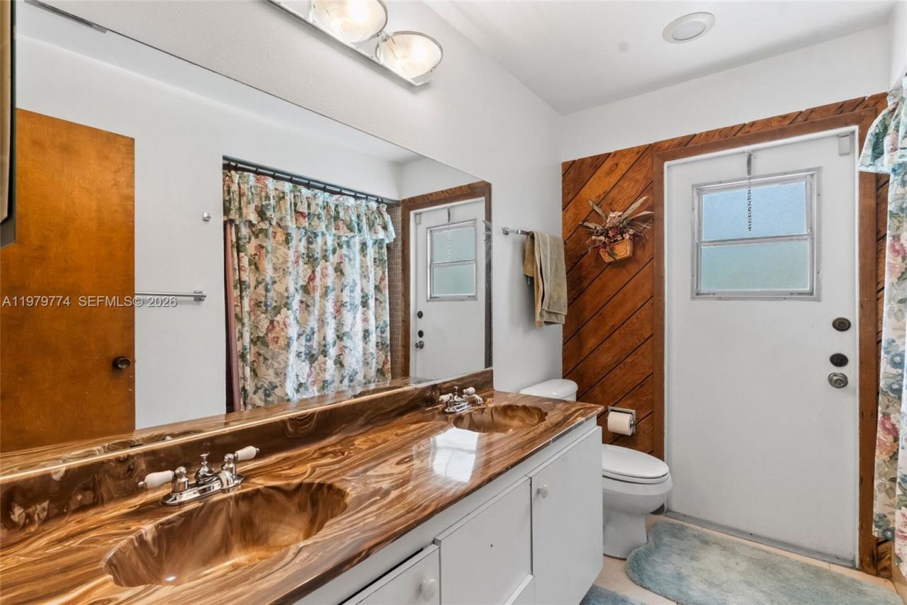 8310 SW 26th Pl , Davie, FL 33328 Photo