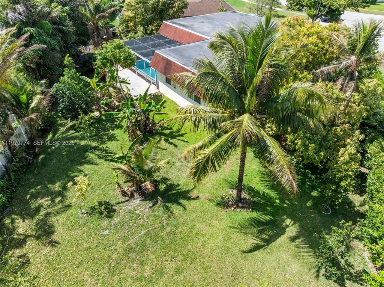 8310 SW 26th Pl , Davie, FL 33328 Photo