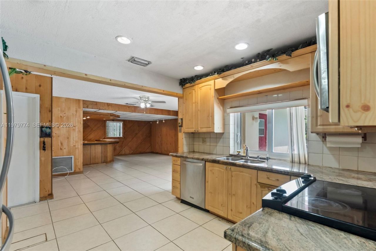 8310 SW 26th Pl , Davie, FL 33328 Photo