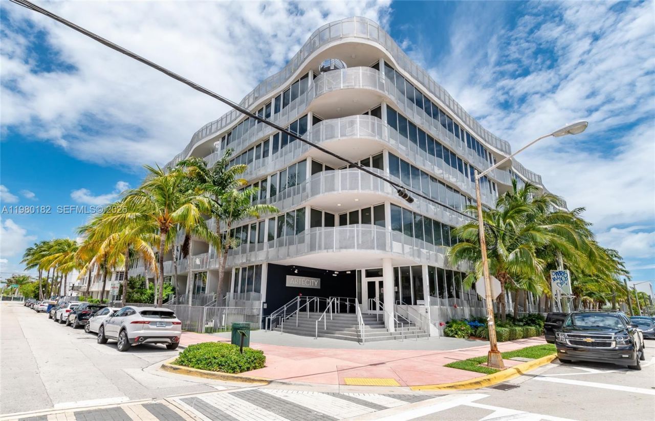 2100 Park Ave , Unit 309, Miami Beach, FL 33139 Photo